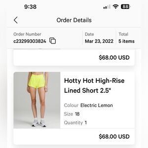 Lululemon Hotty Hot High-Rise
Lined Short 2.5" Electric Lemon Size 18